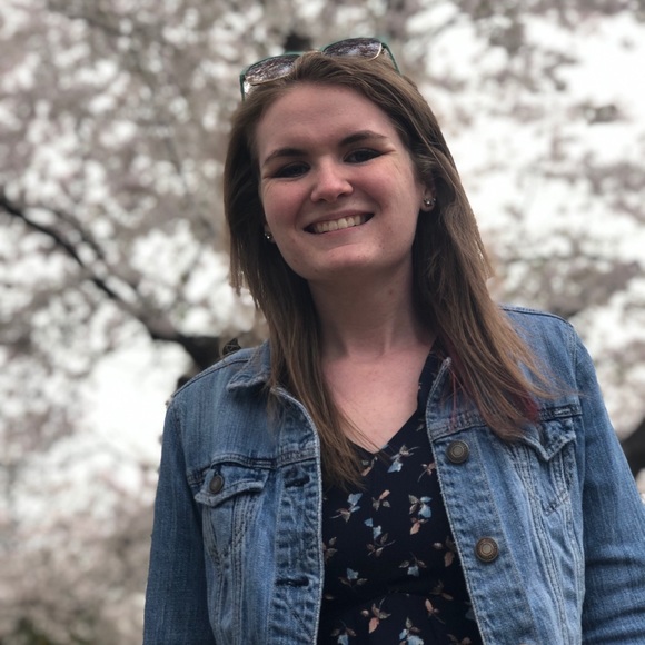 Meet your posher! - Picture 8 of 8